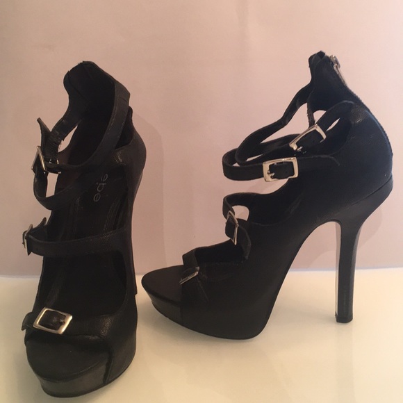 womens all black leather sneakers